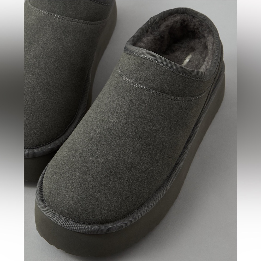 NWT AE The Hangout Slip-On Slippers - Picture 3 of 10